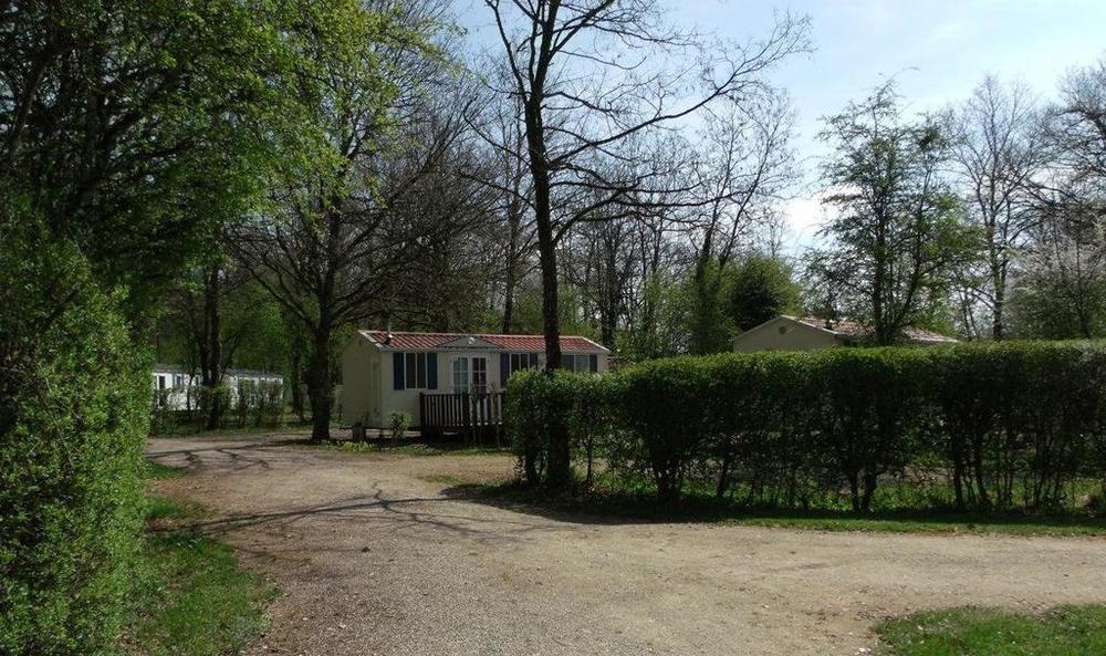 Camping De La Croix D'Arles Bourg  Екстер'єр фото